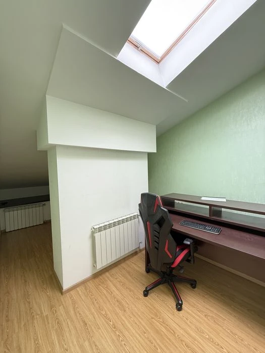 Продам гарну 3.к квартиру, Новоолександрівська, 54-а, Журавл