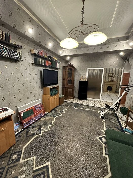 Продам роскошную квартиру в центре улица Данилевского метро