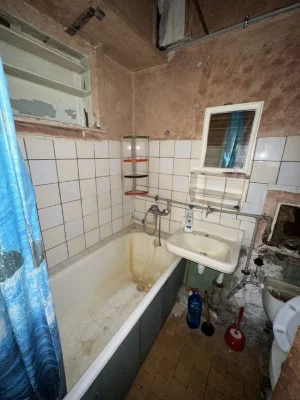 Продам 2х квартиру метро Научная улица Космическая