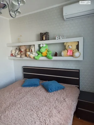 Продаж Квартира Роганський