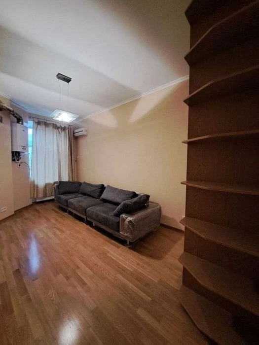 For sale 3 rooms Lyuteranska 27/29 Pechersk Center Government Quarter
