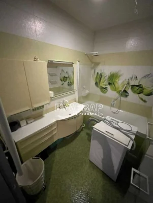 Продам 3 к.кв - 96 м2, Центр, Новострой, Авантаж, Ляпунова 1