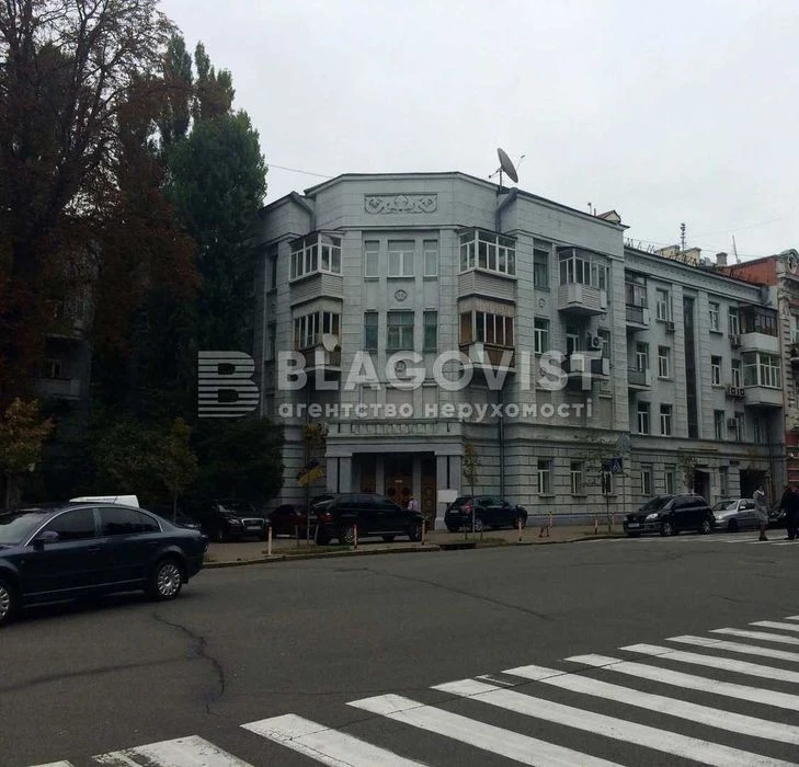 For sale 3 rooms Lyuteranska 27/29 Pechersk Center Government Quarter