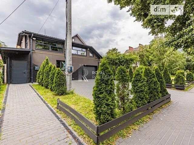 Sale of 4-room apartment 90.5 sq. m on Beresteyskyi Avenue 11 • I