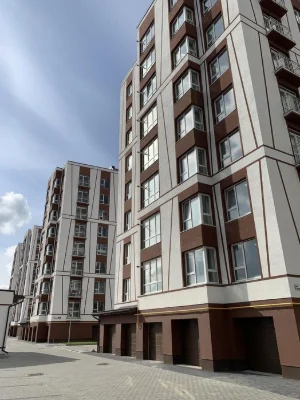 Продається однокімнатна квартира|Коновальця