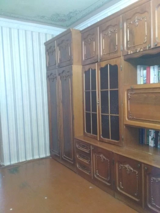 Собственник Продаст 3-х комнатную квартиру на хол.горе(Паращ