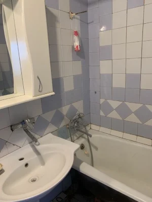 Продам 3-х к.кв 74 м.кв метро Научная ул.Шатиловская