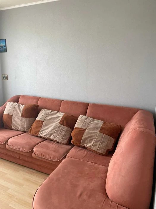 Продам 2 комн.квартиру на Салтовке в районе метро (405027)