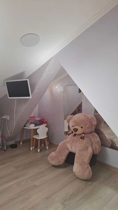 Екс! Продам 3к двоповерхову квартиру 120м2, 3й та 4й поверхи
