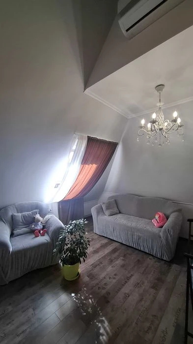 Екс! Продам 3к двоповерхову квартиру 120м2, 3й та 4й поверхи