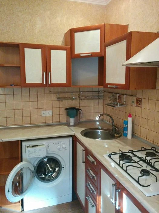 Дешево продам 3к возле метро на Салтовке
