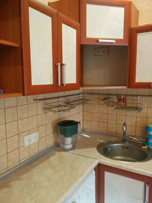 Дешево продам 3к возле метро на Салтовке