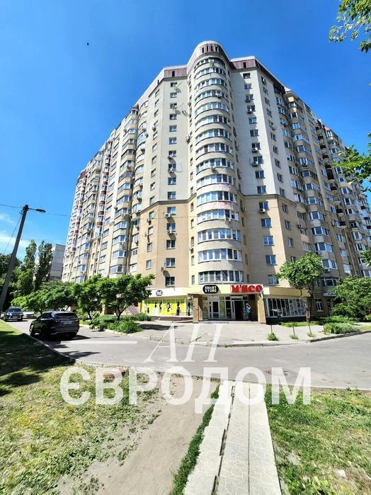 Продается 3к  в ЖК "Солнечный" на ул. Г.Широнинцев Є Відновл