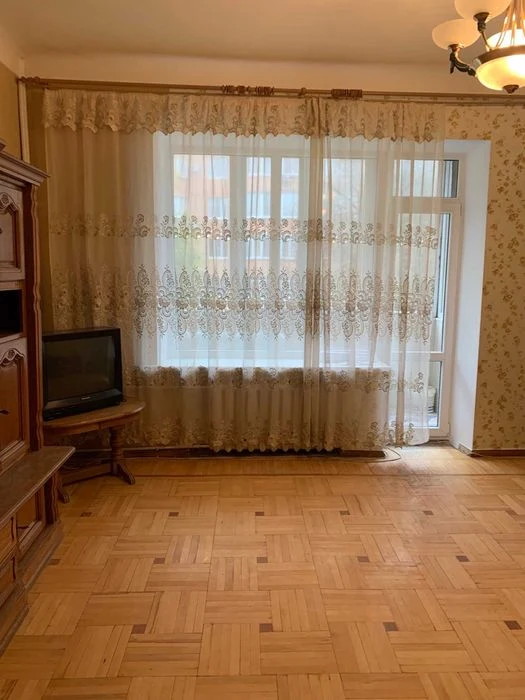 Продам 3х ком ГОСПРОМ в  центре Харькова Данилевского 31