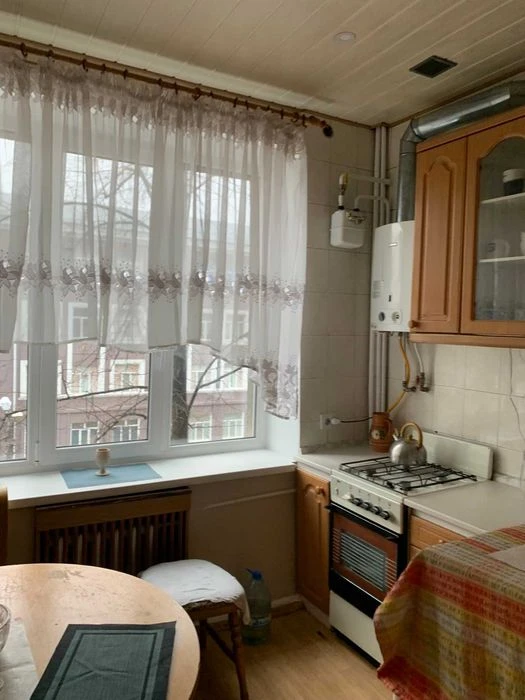 Продам 3х ком ГОСПРОМ в  центре Харькова Данилевского 31