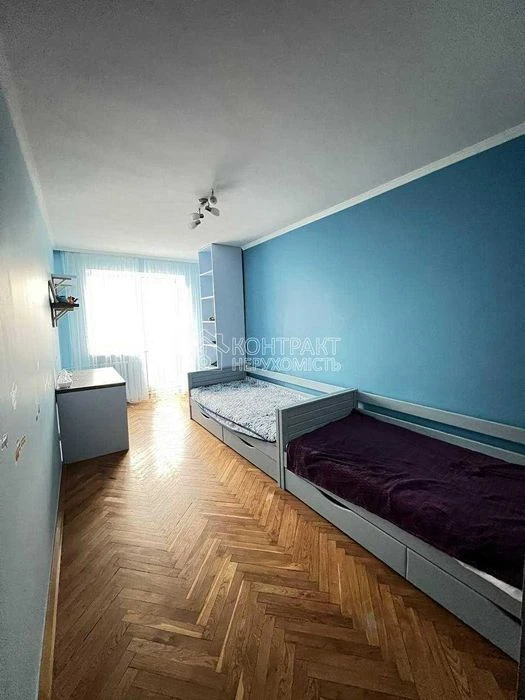 Продається 3кімн.кв. центр . Гімназійна набережна