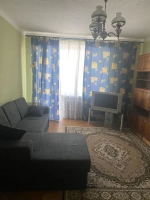Продам двухкомнатную квартиру м.Научная