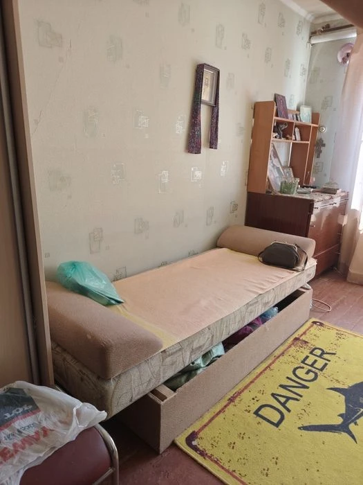 Продам 2комнаты на Отакара Яроша!