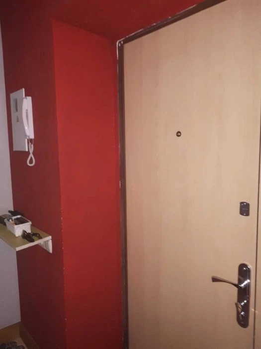 Продам 2 комнатную квартиру 50 м2 в центре,пр. Героев Харько