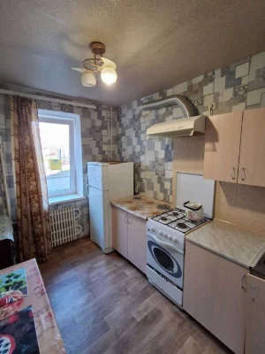 ПРОДАМ 3 к кв   1/9  метро Холодная Гора рядом