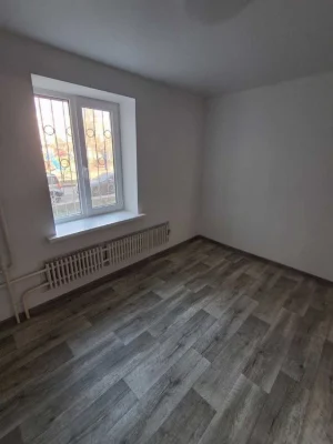 ПРОДАМ 3 к кв   1/9  метро Холодная Гора рядом