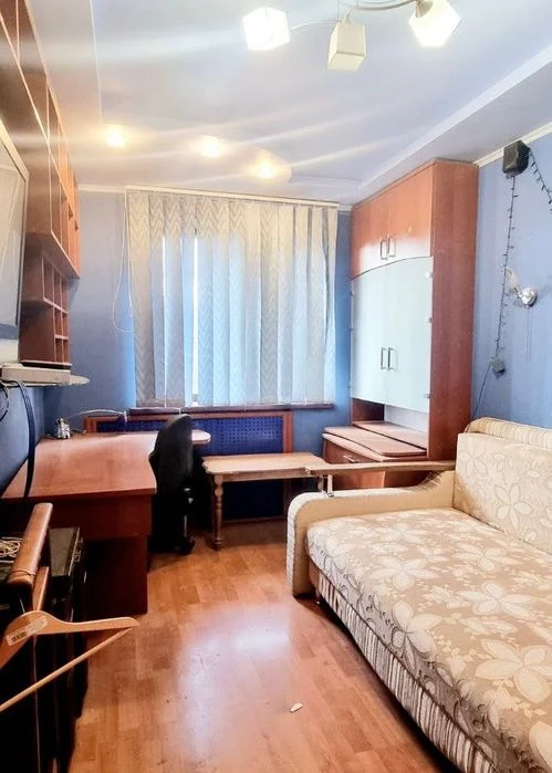 D1L Продам 3 кімнатну квартиру 62 м2, вул. Нескорених, 33Е.