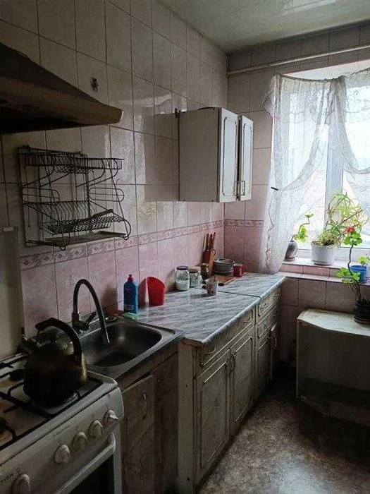 2к квартира пешком до метро Индустриальная