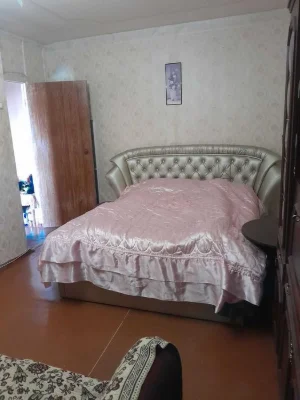 Своя 1 комн.кв,возле метро Героев труда 608 м/р