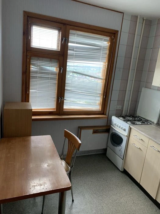 Продам! 1 кім.із квартиру по вул.Бучми 6