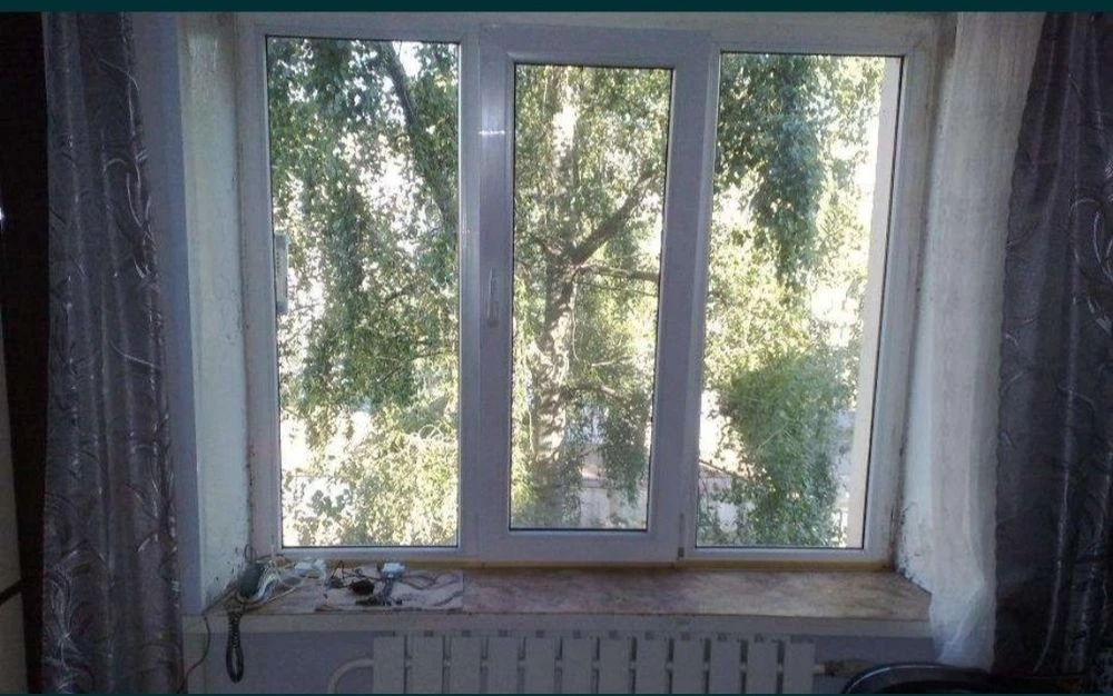 Продам гостинку с  ремонтом. Гвардейцев Щиронинцев. 39А