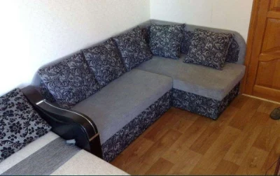 Продам гостинку с  ремонтом. Гвардейцев Щиронинцев. 39А