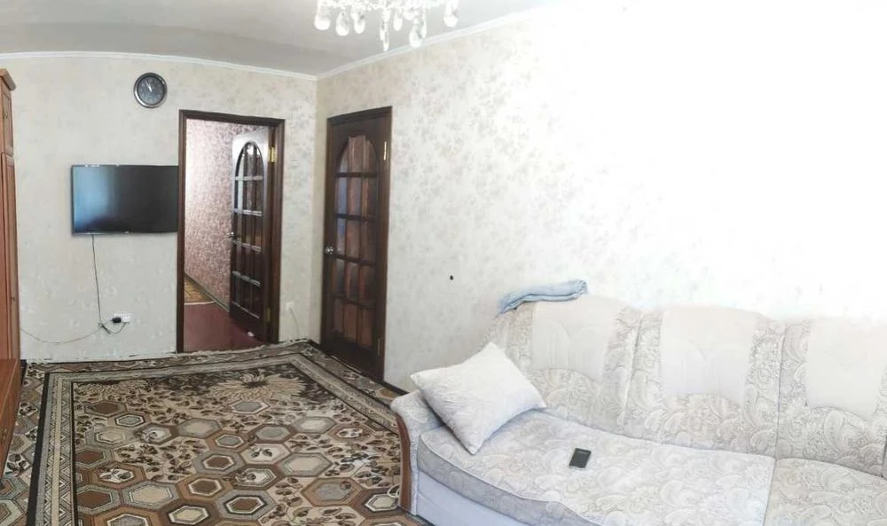 Продам классную двушку возле метро 23-е августа