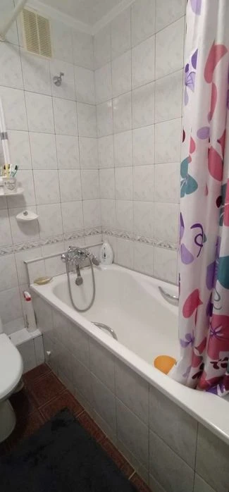 Продам классную двушку возле метро 23-е августа