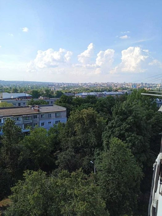 Продам 2 комнатную квартиру, Одесская, Зерновая, высотка