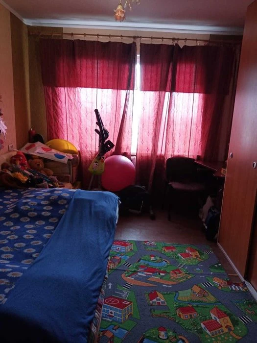 Продам 2 комнатную квартиру, Одесская, Зерновая, высотка