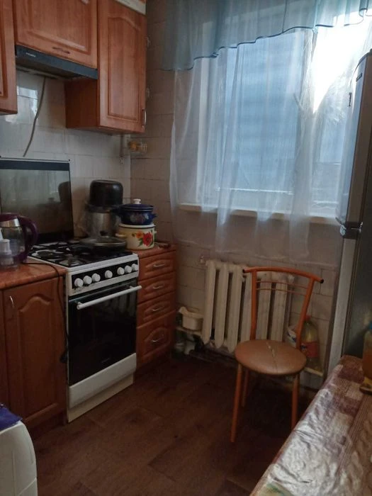 Продам 2 комнатную квартиру, Одесская, Зерновая, высотка