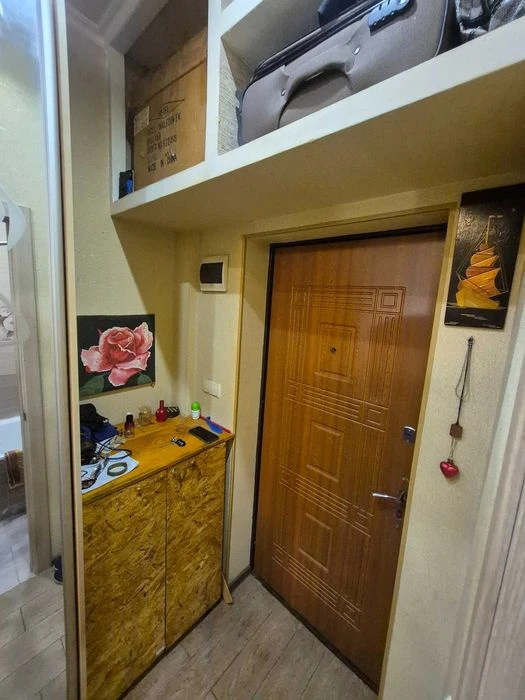 Продам  1комнатную кв-ру с ремонтом. Рядом с рынком хтз