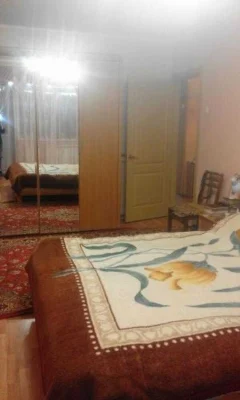 Продам  3комн квартиру рядом с метро. Новые Дома.