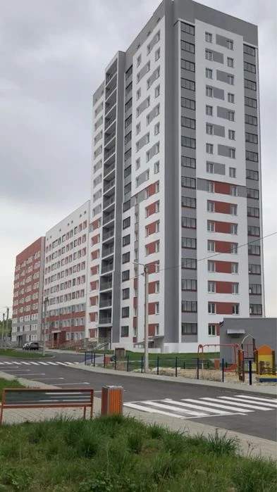 Продам 1 комнатную квартиру 46,6 м/кв новострой ЖК Гидропарк