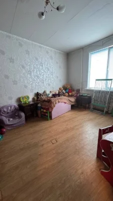 Продам 3 - 4 комнатную квартиру Северная Салтовка 1, Салтовс