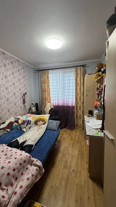 Продам 3 - 4 комнатную квартиру Северная Салтовка 1, Салтовс