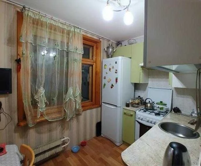 Продам 1-к кв., 656 м/р вул. Гв. Широнінців