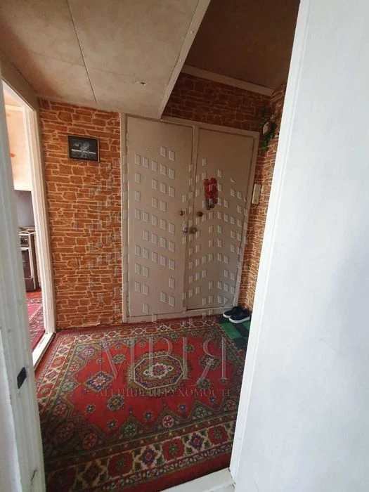 Продам 1кв. 27м2  Салтовка м.Студенческая, ул. Валентиновска