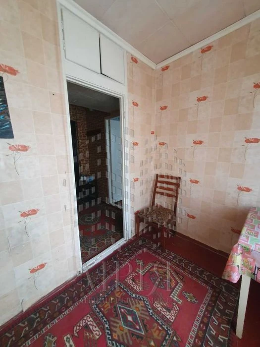 Продам 1кв. 27м2  Салтовка м.Студенческая, ул. Валентиновска