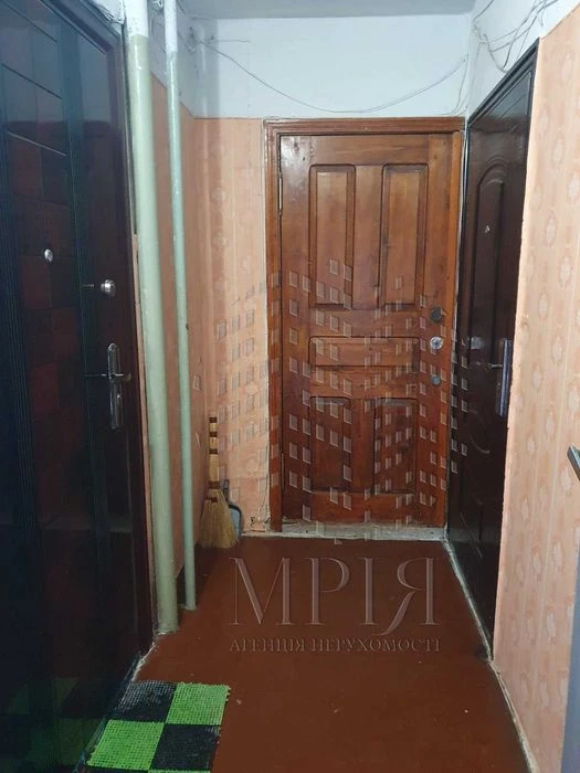 Продам 1кв. 27м2  Салтовка м.Студенческая, ул. Валентиновска