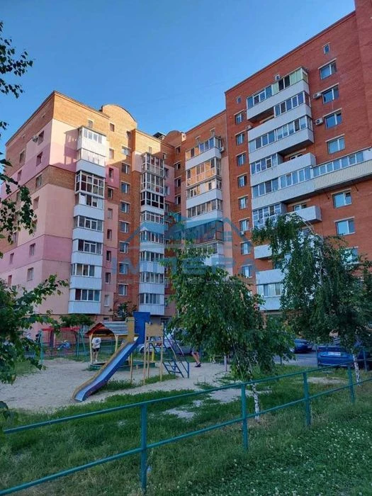 Продаж 1 - кімнатної квартири на Подолі