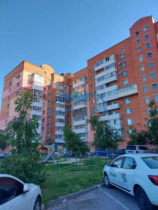 Продаж 1 - кімнатної квартири на Подолі