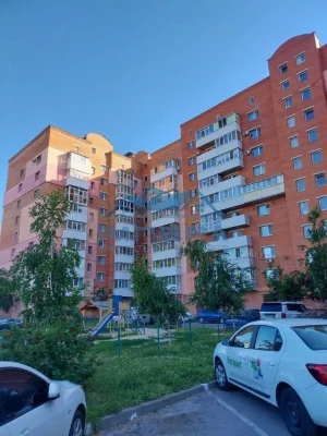 Продаж 1 - кімнатної квартири на Подолі