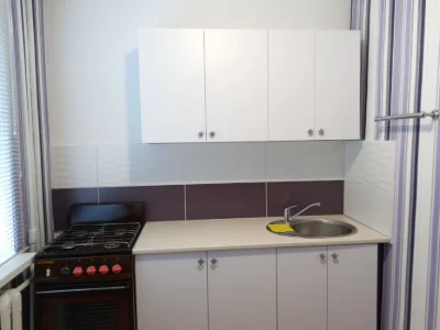 Продам 1-кімнатну квартиру в районі метро 23 серпня.
