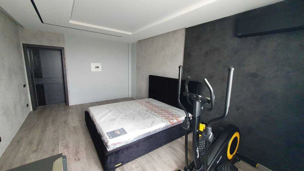Three-room apartment for sale in Sokolniki, 100 sq.m.